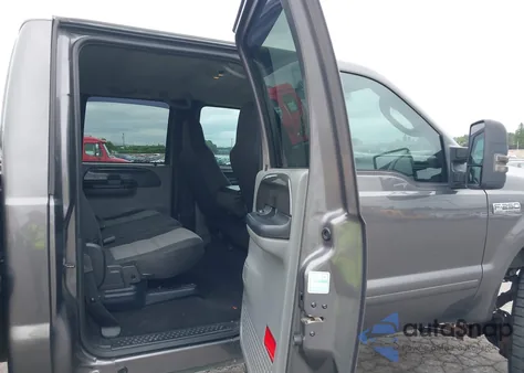 2004 Ford F-250 Lariat/Xl/Xlt из США, поврежденный, VIN 1FTNW21P34ED14262